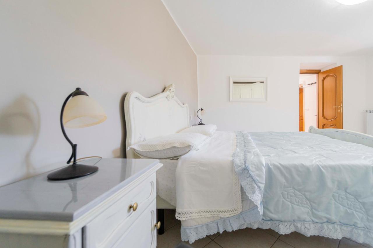 Casa Vacanza Il Portico Монелья Экстерьер фото