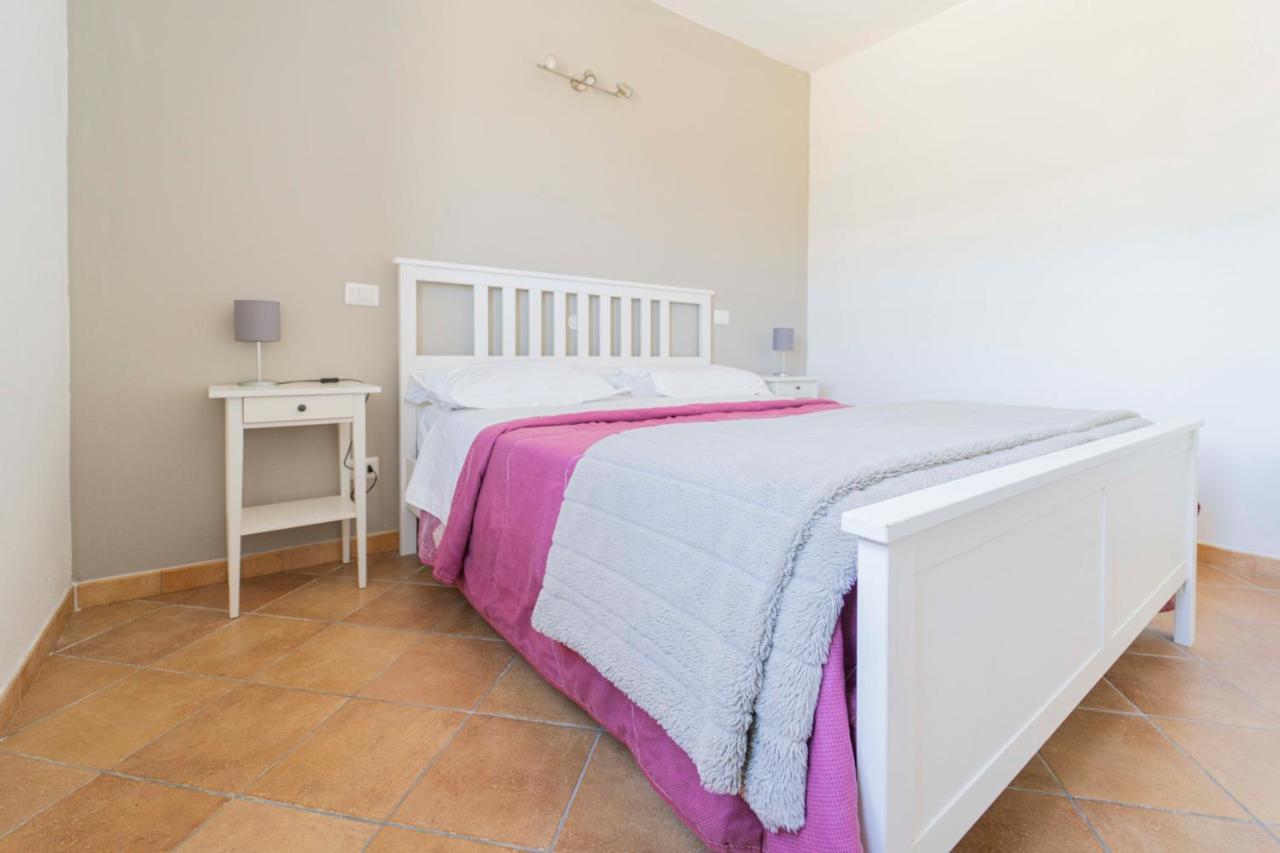 Casa Vacanza Il Portico Монелья Экстерьер фото
